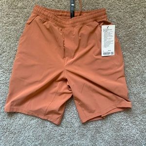 Lululemon Pace Breaker 9” lined shorts